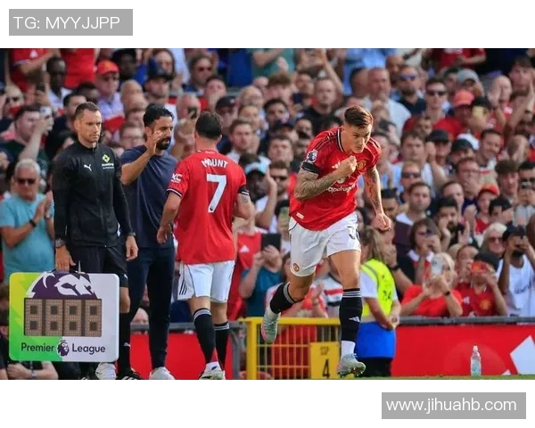 曼联与大阪钢巴激战在即球迷期待精彩对决与精彩瞬间