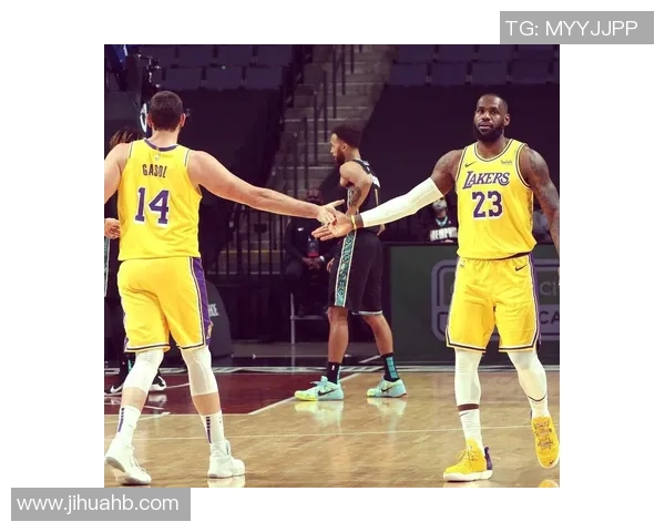 湖人对火箭精彩对决全场回顾与精彩瞬间分析